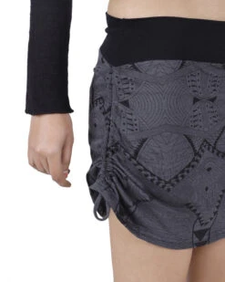 Minirock, Yogarock Zum Raffen Mit Pschodelischem Druck - Grau -Modebekleidungsgeschäft ago2169