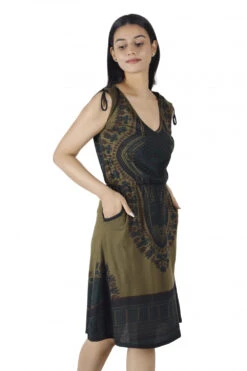 Ethno Minikleid, Bedrucktes Goakleid, Rückenfreies Kleid - Olivgrün/grün -Modebekleidungsgeschäft h 01 22 1 ago0503