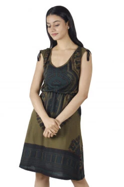 Ethno Minikleid, Bedrucktes Goakleid, Rückenfreies Kleid - Olivgrün/grün -Modebekleidungsgeschäft h 01 22 1 ago0510