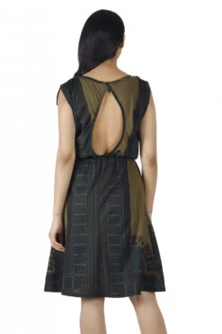 Ethno Minikleid, Bedrucktes Goakleid, Rückenfreies Kleid - Olivgrün/grün -Modebekleidungsgeschäft h 01 22 1 ago0521